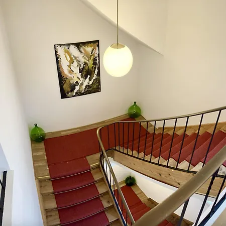 Palais *